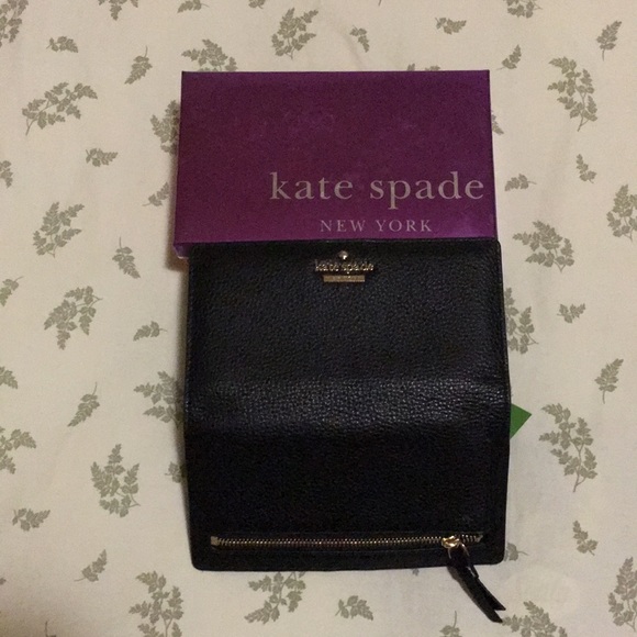 kate Spade wallet - Picture 3 of 4